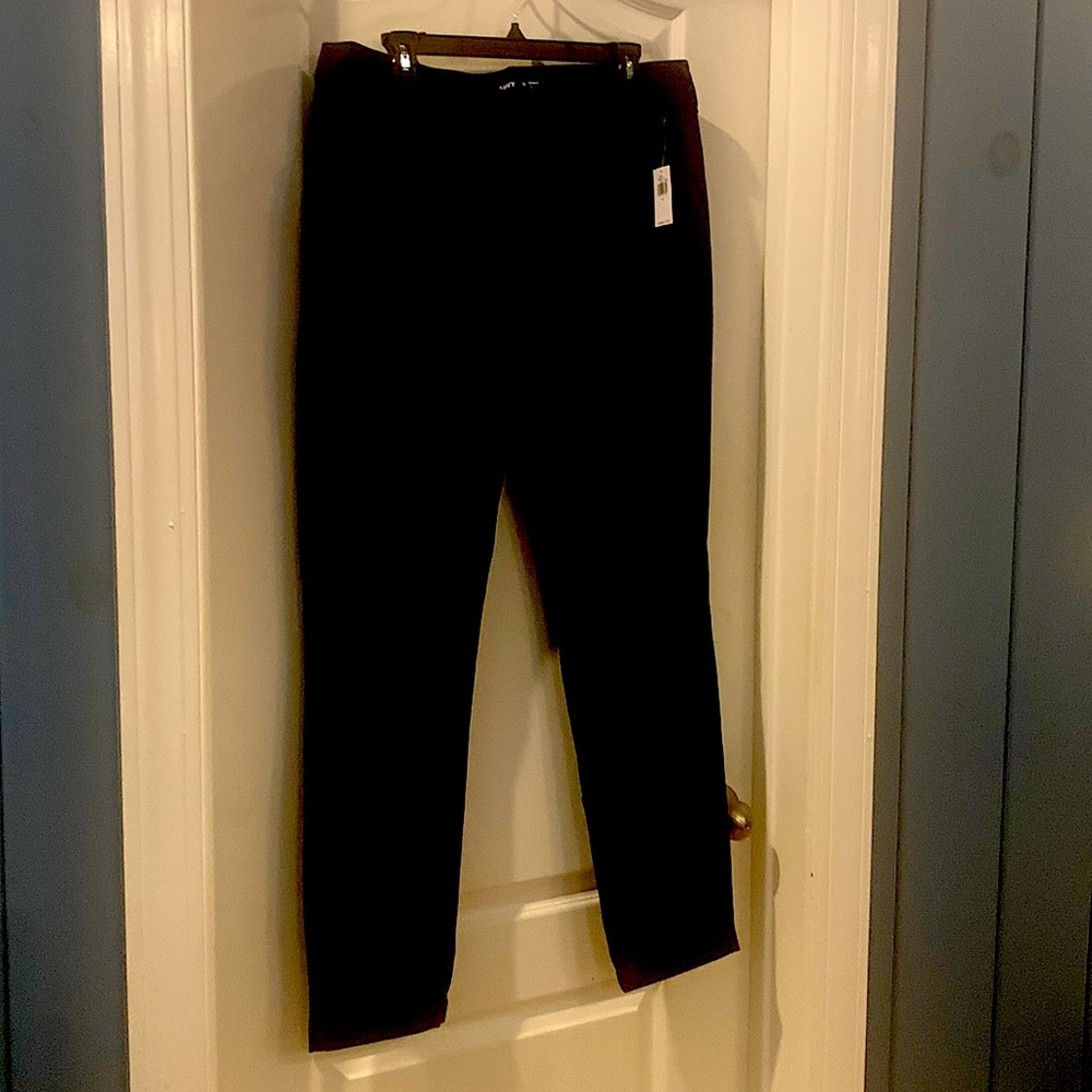 Old Navy Navy Skinny Pants NWT